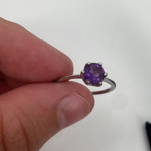 NEW! Sterling silver amethyst stone ring, size 6.25 - Picture 2 of 6